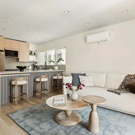Apartamento Tide House - Unit C - Modern Seaside 1Bd W Parking
